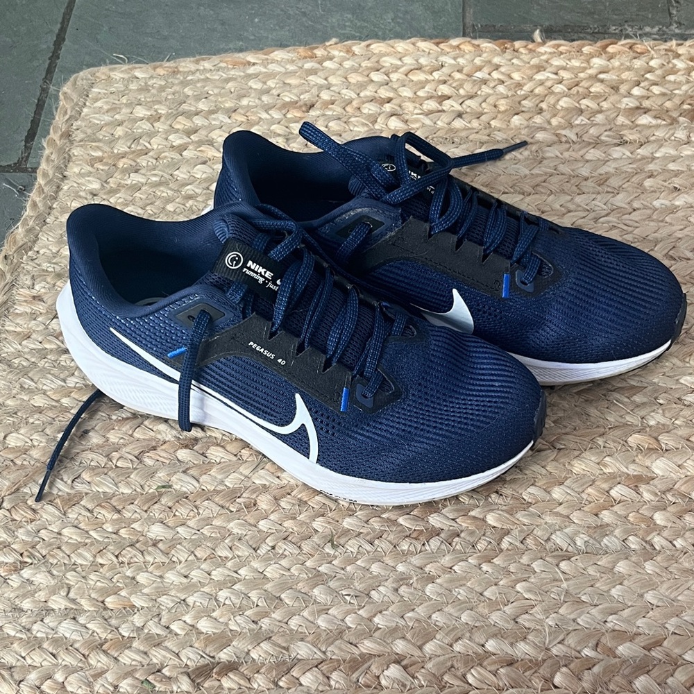 Nike Dark Blue Athletic Shoes